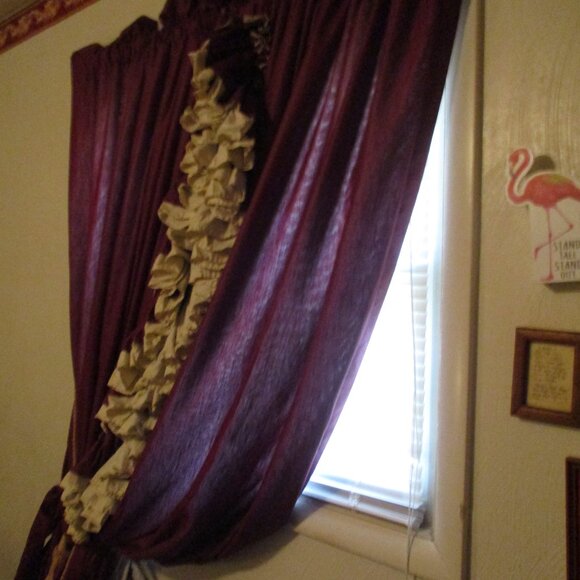 Hand-made Dorothy's Double Ruffled Curtains - Picture 2 of 3